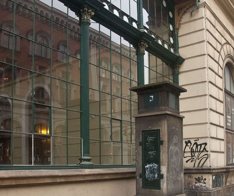 Meteorological post in front Masaryk Railway Station before the restoration